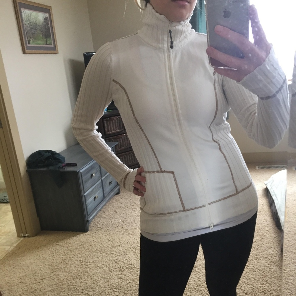 Athleta long sleeve active wear top